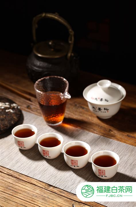 生普洱茶跟熟普洱哪个好,普洱茶有生茶和熟茶之分