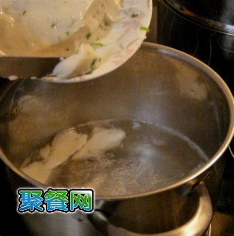 把鱼肉放大盆中一腌,鱼肉怎么做进味