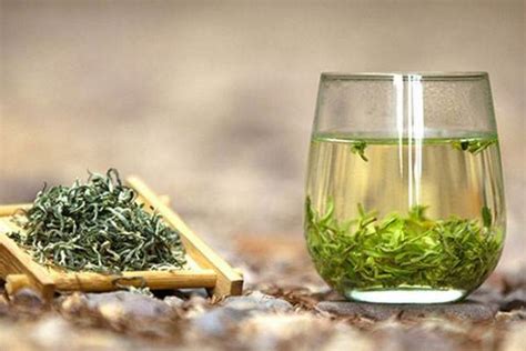 绿茶和龙井哪个好喝,哪一款茶更好喝