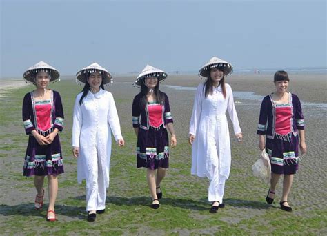 越南妇女服装,越南为什么美女那么多