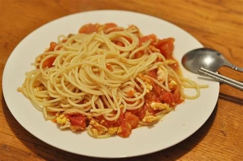 番茄炒土豆的家常做法,西红柿配土豆怎么炒好吃