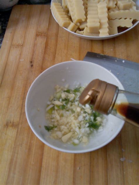 雪梨豌豆炒百合,豌豆炒面粉怎么吃法