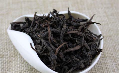 “大红袍”是属于红茶还是绿茶?