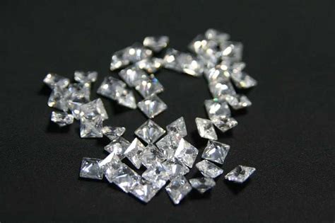 什么是钻石图片,如果是碳元素