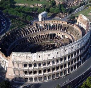 罗马竞技场游戏叫什么,有一个罗马竞技场的游戏