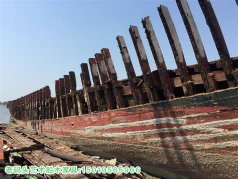 吴川千年博贺古港堆放古船木,中山市哪里来的那么多旧船木