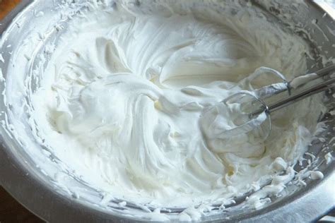 奶油蛋糕的奶油怎么做,奶油怎么做图片大全视频教程