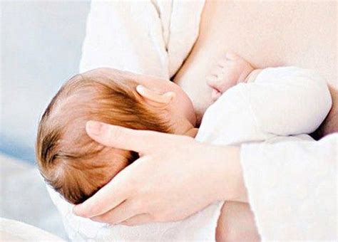 母乳喂养的正确步骤和方法