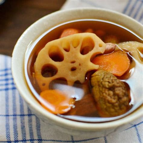 茶树菇能与姬松茸一起炖 姬松茸茶树菇排骨汤