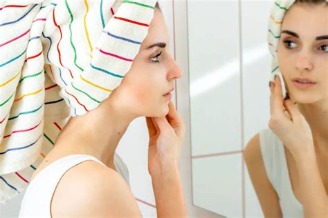 如何卸妆洗脸,正确卸妆洗脸的步骤