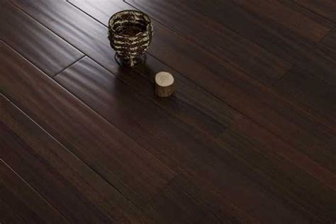 安装地暖时木地板怎么选择,铺地暖木地板怎么选择