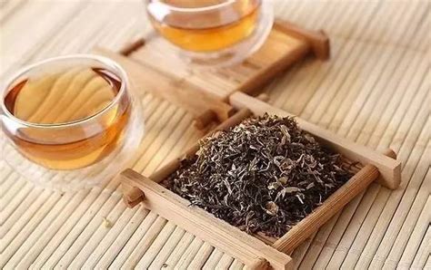 喝茶水对钙有什么影响,茶水里含什么影响