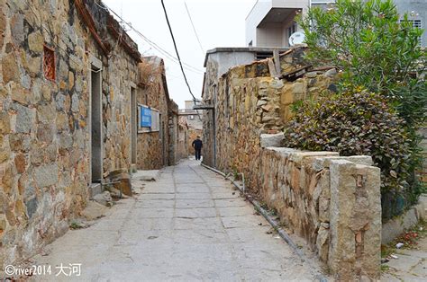 什么地方有石头海边,上海什么地方免费看海比较好