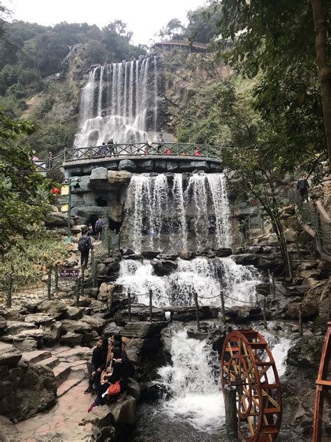 游清远黄腾峡玻璃桥-写景作文700字【精选5篇】