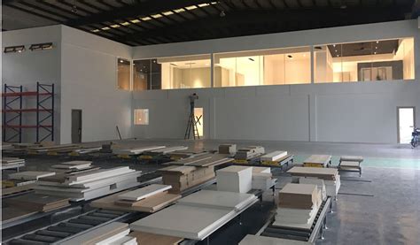 想訂購酒店家具,餐桌餐椅,誰可以推薦一家專業(yè)的酒店家具廠~
