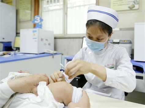 产妇肺炎可以母乳喂养吗