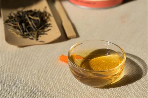 红茶加什么香,金牡丹红茶属于什么香