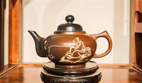 建水紫陶茶壶的质地如何分辨,如何挑选不同尺寸的建水紫陶茶叶罐