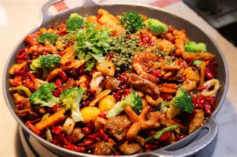 家常麻辣香锅怎么做好吃,麻辣香锅蔬菜怎么做好吃