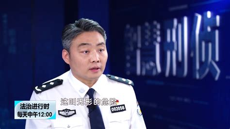 杜衡,又名什么,原名什么?他是曾编辑《现代》月刊的.