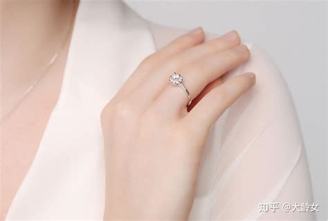 钻石戒指有什么用,如何正确的佩戴钻石戒指