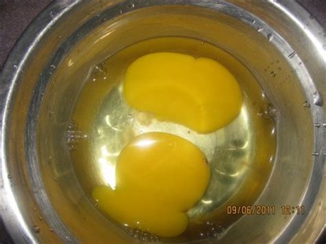 鸡蛋怎么煮不会散开还很嫩,汤里打鸡蛋怎么不散