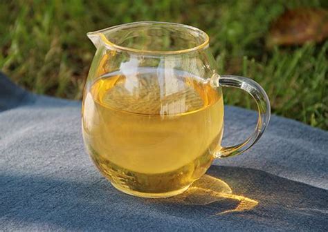 古树普洱茶为什么有甜味,普洱茶为什么能那么甜