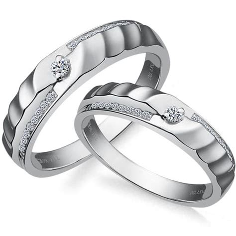 男人婚后不戴戒指,婚后不戴戒指用什么代表