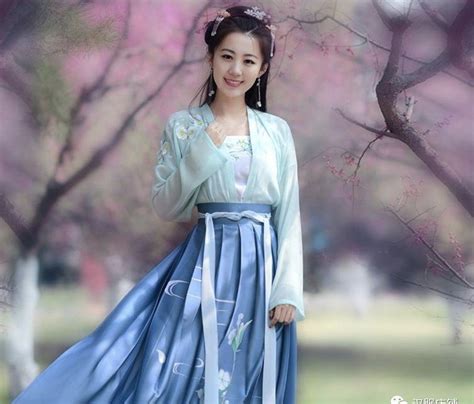 汉民族的民族服装是什么?旗袍马褂吗?
