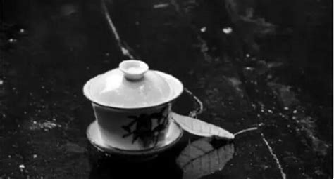 为什么一端茶就送客,为何古代人一端茶杯就表示送客