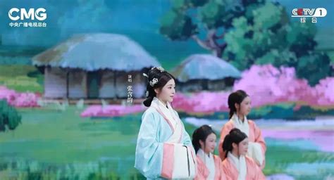 古韻新聲聲悅耳下聯(lián)是什么