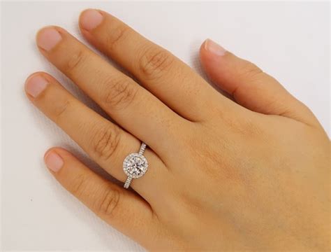 不同的钻石镶嵌方法,戒指上的钻石怎么镶
