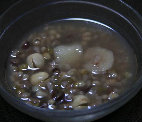 小米粥 红豆薏米水,薏米除湿粥怎么做