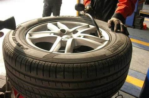 汽車輪胎可以用打氣筒打氣嗎