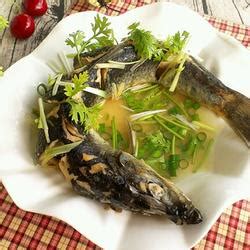 蒸青鱼怎么做好吃又简单,农村自家池塘养殖的青鱼