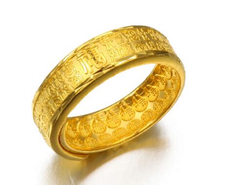 男人流行什么样的黄金戒子,想给男朋友买件黄金饰物