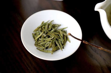 为什么说绿茶秋茶好喝不好看,春茶好还是秋茶好