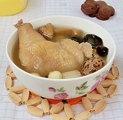 姬松茸菇菌汤,牛肚菌姬松茸做汤