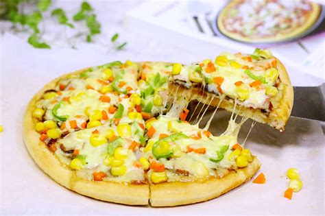 做披萨_有关美食的小学作文350字[共计4则]