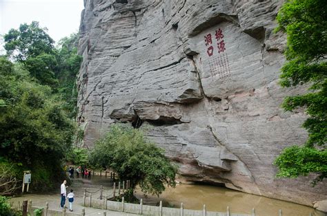 李白所写的天姥山是现在的哪座山啊