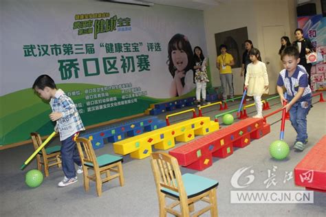 运动智力的发展从爬行开始