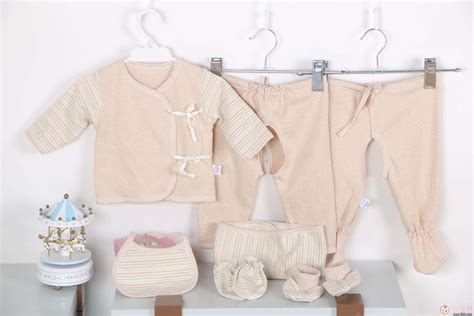 在买婴儿衣物的时需要这几点,婴儿衣服用什么面料