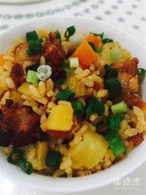 排骨土豆焖饭怎么做,10分钟出锅的排骨土豆焖饭