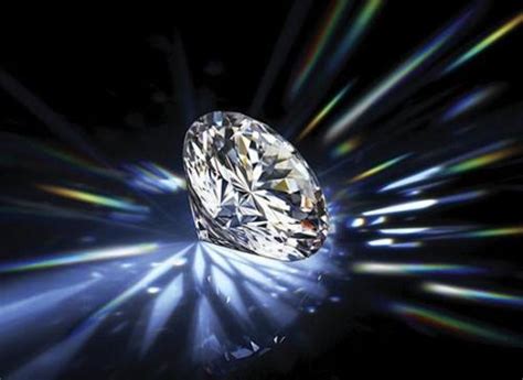 钻石的火彩怎么拍出来,买钻戒要怎么挑选