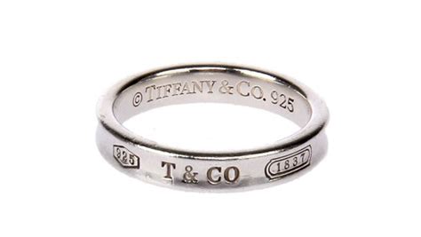 哪些品牌的银戒指适合年轻人,选这三种风格纯银戒指