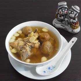 姬松茸玉米排骨汤功效 玉米姬松茸猪龙骨汤