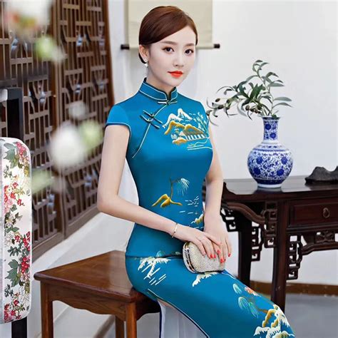 有沒有夸旗袍美人的詩句
