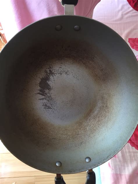 生锈的锅怎么洗,家里铁锅老生锈