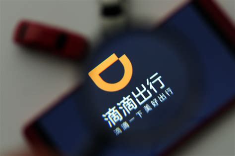 韩国有哪个网站看潮流服装的,国外服装时尚网站