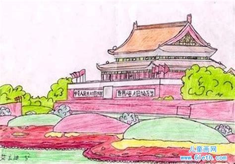 儿童画画北京天安门和国旗